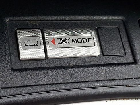 Used 2017 Subaru Forester 2.5i Premium w/ All-Weather Package image 26