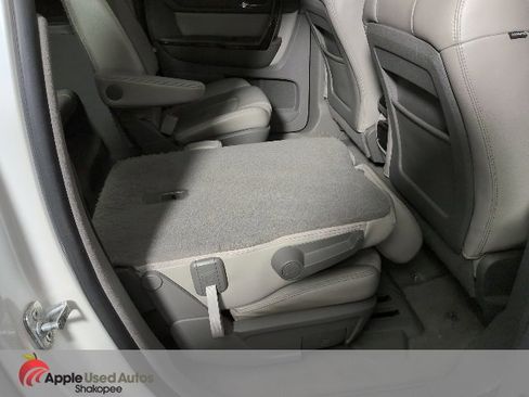 Used 2014 GMC Acadia SLT image 42