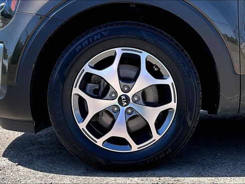 Used 2020 Kia Telluride EX AWD/4WD image 12