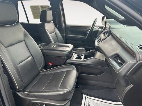 Used 2021 Chevrolet Tahoe Premier w/ Premium Package image 15