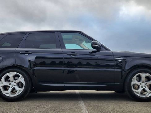 Used 2019 Land Rover Range Rover Sport HSE AWD/4WD image 6