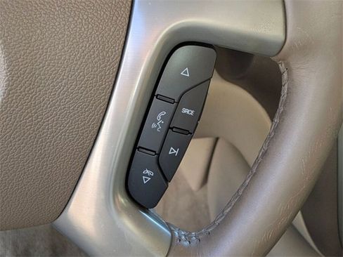 Used 2013 GMC Yukon SLT w/ SLT-2 Equipment Package image 16