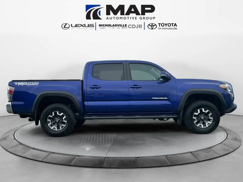 Used 2023 Toyota Tacoma TRD Off-Road image 6