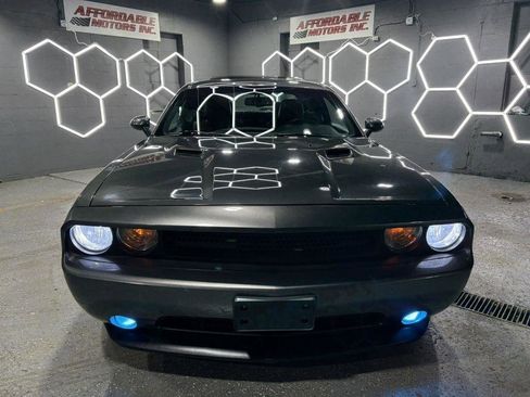 Used 2014 Dodge Challenger SXT Plus RWD image 8