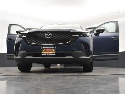 Used 2025 MAZDA CX-50 AWD 2.5 S w/ Premium Package image 11