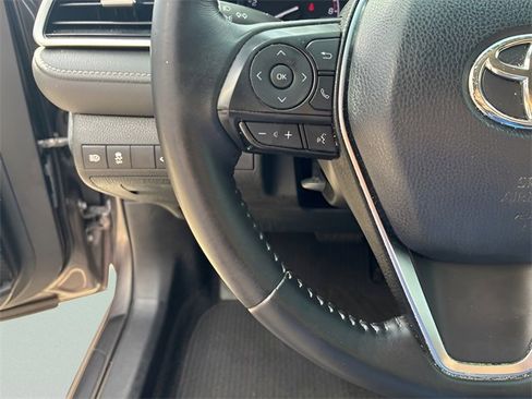 Used 2018 Toyota Camry SE w/ Convenience Package image 22