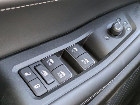 New 2025 Jeep Grand Cherokee L Overland w/ Advanced Protech Group III image 21