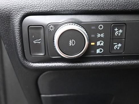 Used 2021 Ford Explorer XLT w/ Equipment Group 202A AWD/4WD image 12