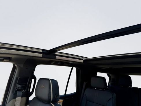 New 2026 Chevrolet Tahoe High Country AWD/4WD image 22