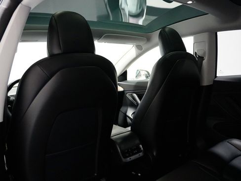 Used 2018 Tesla Model 3 Long Range image 14