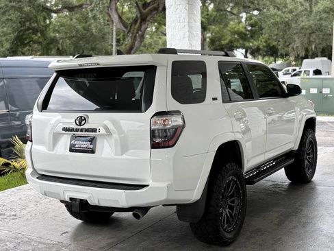 Used 2022 Toyota 4Runner SR5 w/ TRD Black Wheel Package (TMS) AWD/4WD image 9