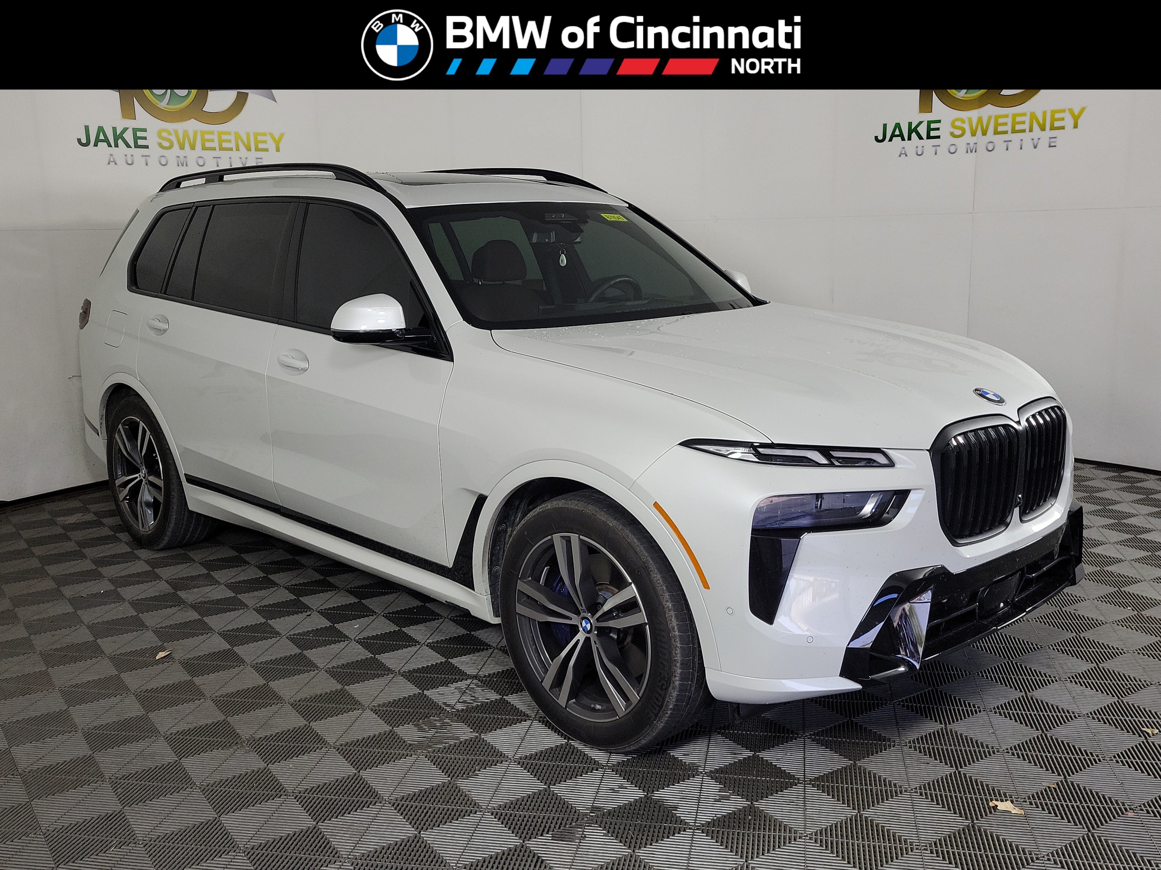 Used 2026 BMW X7 xDrive40i w/ Executive Package AWD/4WD image 1