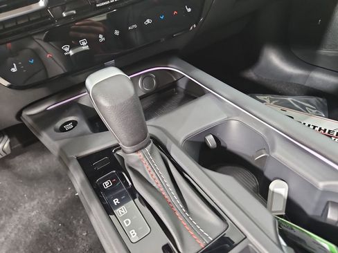 New 2026 Nissan Sentra SR w/ SR Premium Package FWD image 23