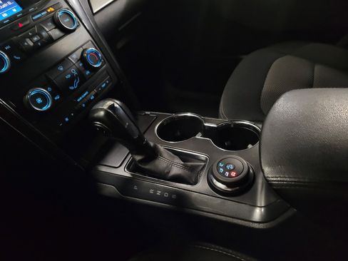 Used 2019 Ford Explorer XLT w/ Class II Trailer Tow Package image 26