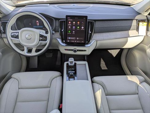 New 2026 Volvo XC90 T8 Ultra w/ Protection Package Premier image 11