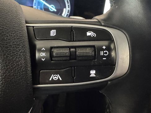 Used 2025 Kia Sportage SX Prestige image 19