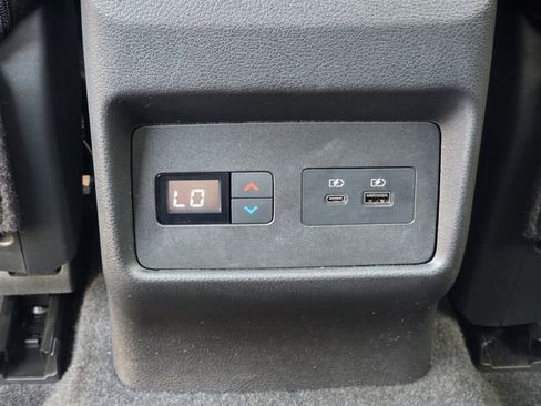 Used 2023 Nissan Rogue SL w/ SL Premium Package FWD image 18