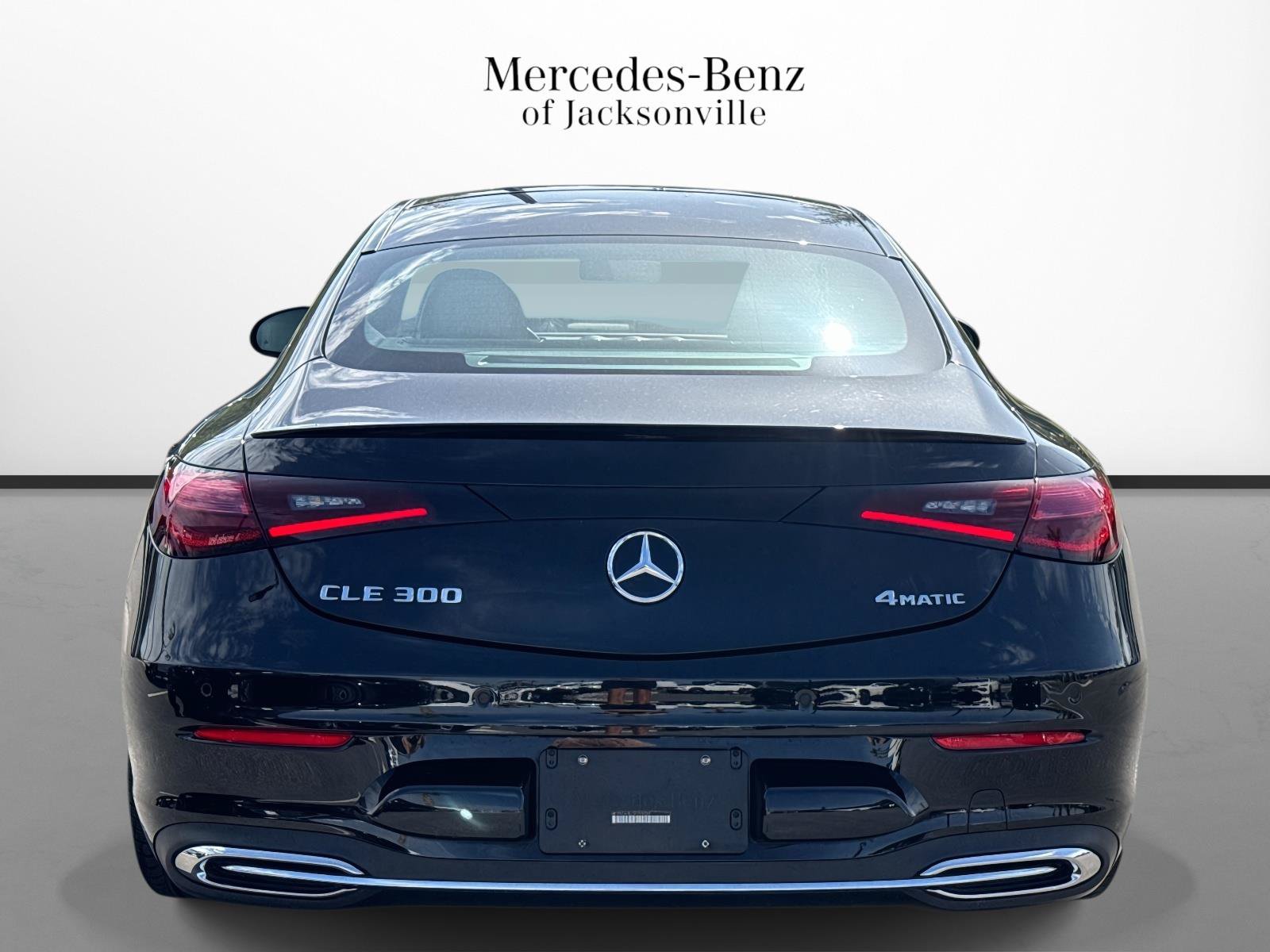Used 2025 Mercedes-Benz CLE 300 4MATIC Coupe image 4
