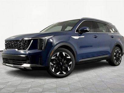 Certified 2025 Kia Sorento EX w/ Panoramic Sunroof Package