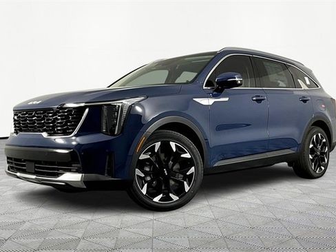 Certified 2025 Kia Sorento EX w/ Panoramic Sunroof Package image 1