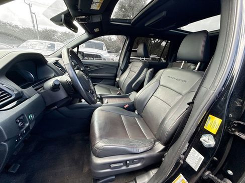 Used 2022 Honda Pilot Black Edition image 23