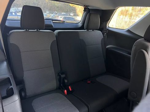 Used 2019 Chevrolet Traverse LT AWD/4WD image 29