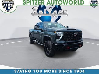 Used 2025 Chevrolet Silverado 2500 ZR2 w/ Technology Package AWD/4WD video 2
