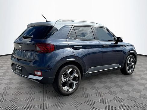 Used 2023 Hyundai Venue Limited FWD image 5
