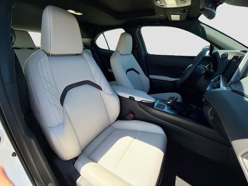New 2026 Lexus UX 300h FWD image 15