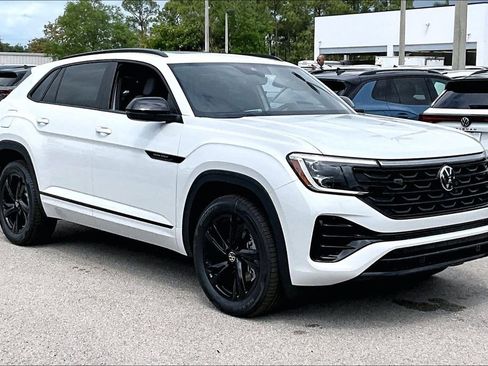 New 2026 Volkswagen Atlas Cross Sport SEL R-Line AWD/4WD image 2