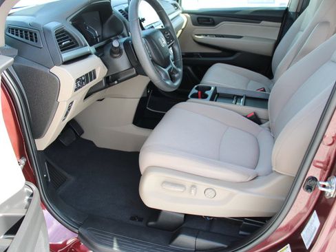 Used 2021 Honda Odyssey EX image 11