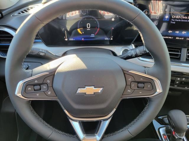 New 2026 Chevrolet Trax LT w/ Driver Confidence Package FWD image 12