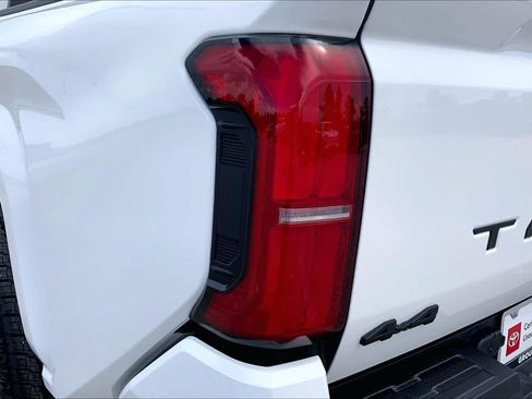 Used 2026 Toyota Tacoma SR5 AWD/4WD image 28