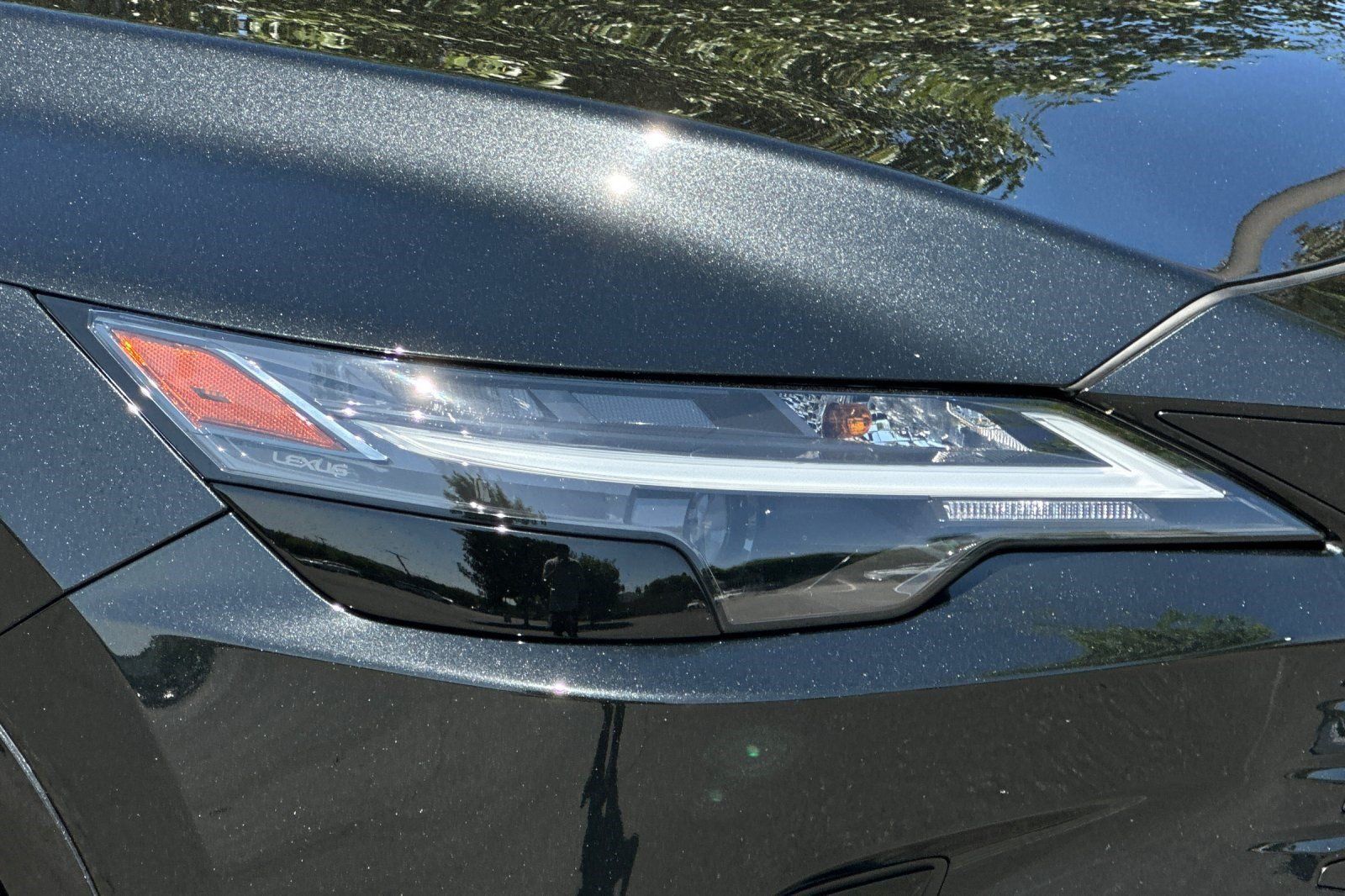 Certified 2025 Lexus RX 350 Premium w/ Accessory Package FWD image 11