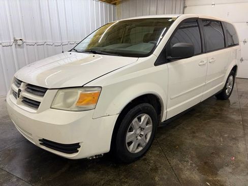 Used 2010 Dodge Grand Caravan SE w/ Climate Group image 3