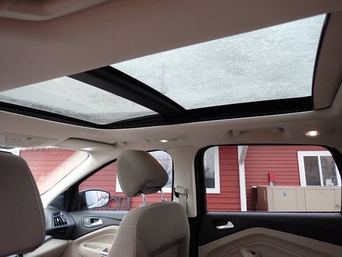 Used 2014 Ford Escape SE image 9