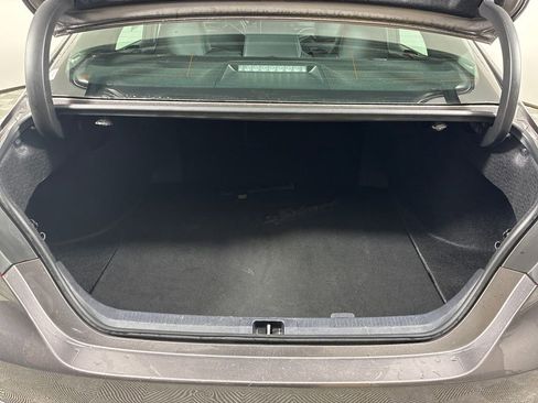 Used 2024 Toyota Camry SE image 12