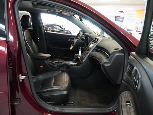 Used 2015 Chevrolet Malibu LT w/ Leather Package image 10