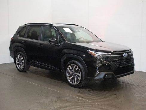 Used 2026 Subaru Forester Touring AWD/4WD image 1