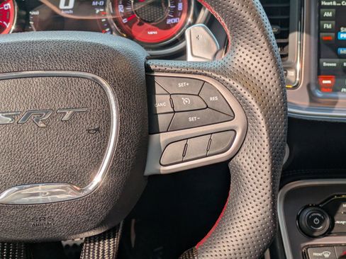 Used 2019 Dodge Challenger SRT Hellcat image 19