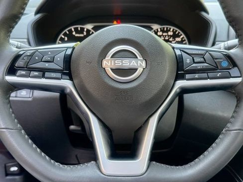 Used 2023 Nissan Altima 2.5 SV w/ SV Premium Package FWD image 14
