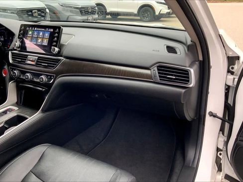 Used 2021 Honda Accord Touring image 19