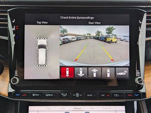 Used 2022 Jeep Grand Wagoneer Series III w/ Flexible Seating Group AWD/4WD image 13