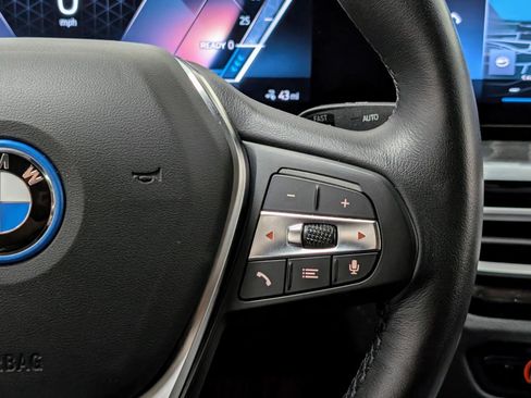 Used 2023 BMW i4 eDrive35 image 35