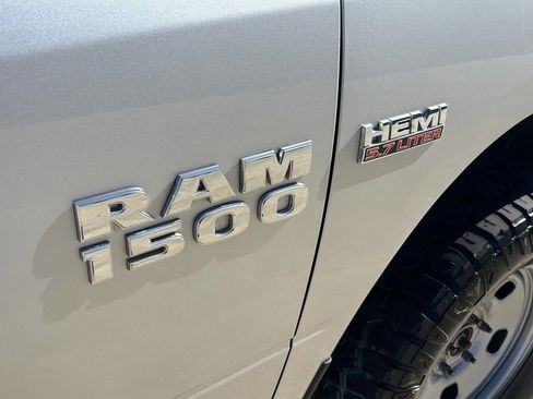 Used 2015 RAM 1500 Express image 9