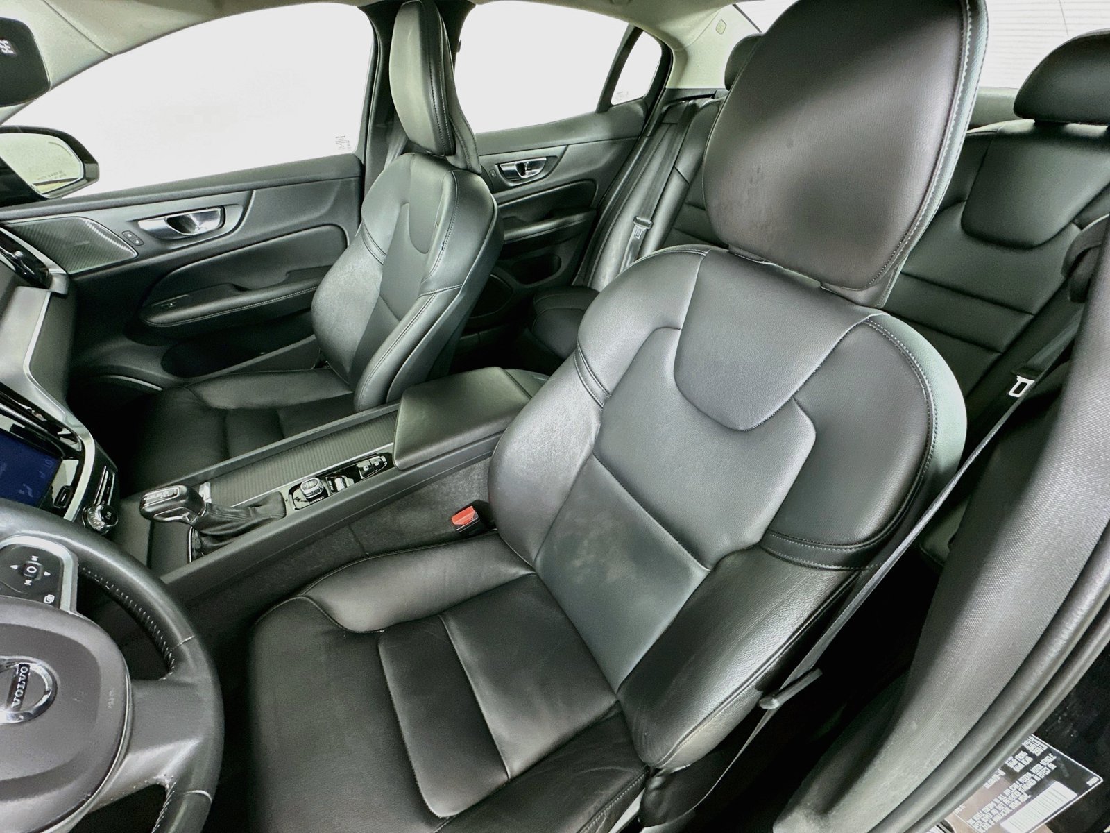 Used 2019 Volvo S60 T6 Momentum w/ Multimedia Package AWD/4WD image 33