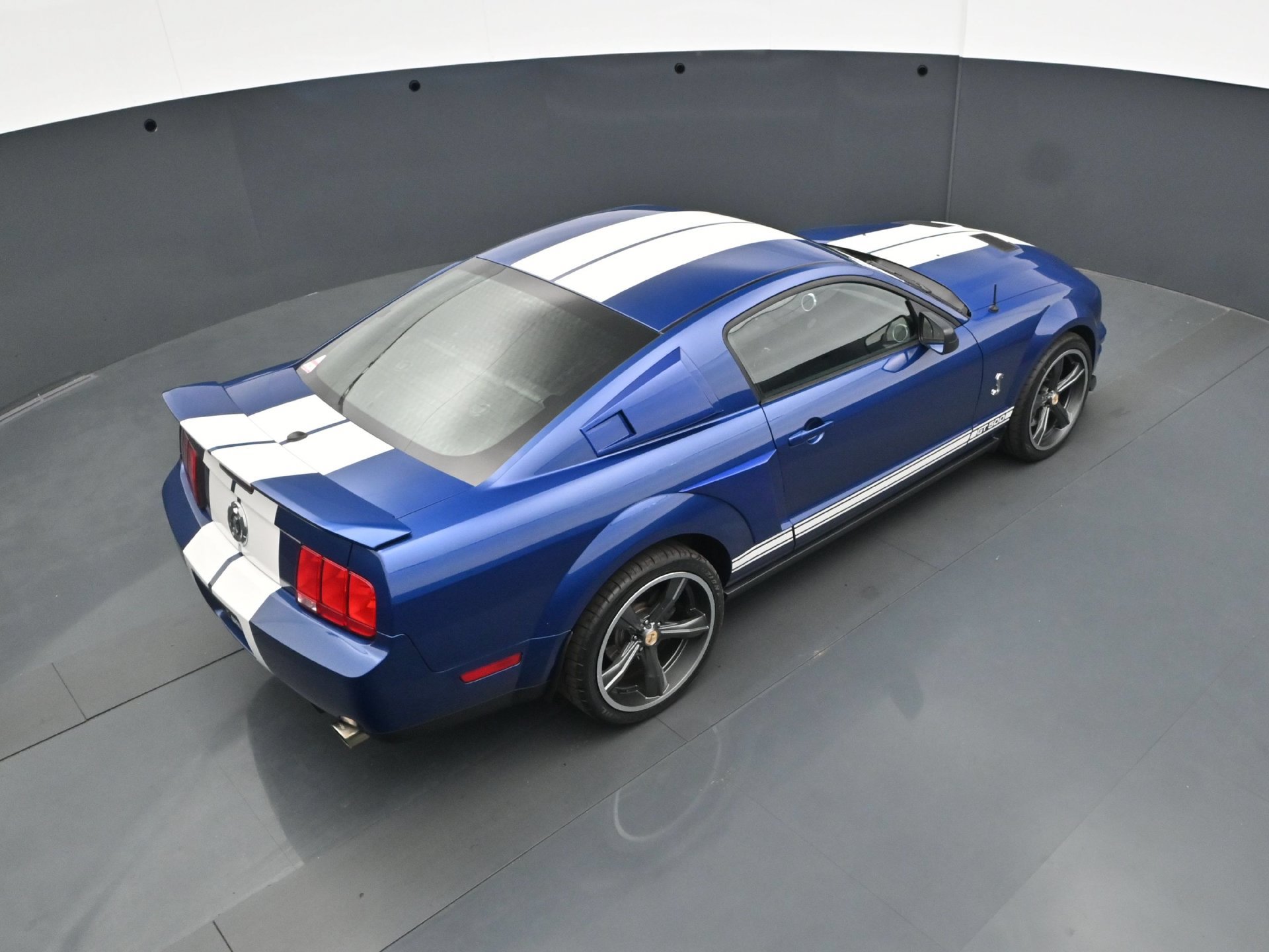 Used 2007 Ford Mustang Shelby GT500 RWD image 38