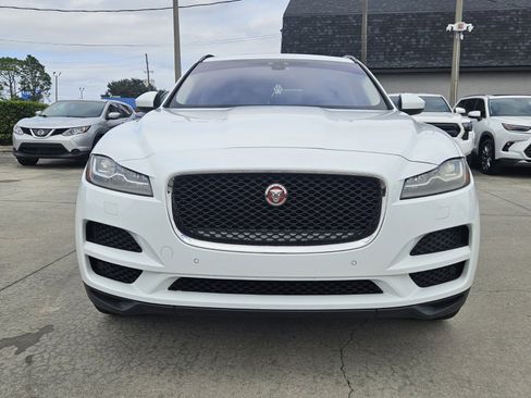 Used 2018 Jaguar F-PACE Prestige image 2