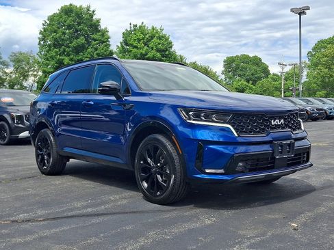 Used 2023 Kia Sorento SX AWD/4WD image 1