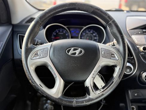Used 2013 Hyundai Tucson GLS FWD image 24